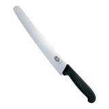 Victorinox Swiss Classic Pastry Knife Serated 26cm